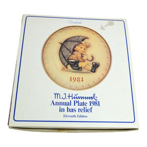M.J. Hummel Annual Plates Collector Vintage 1981 Goebel